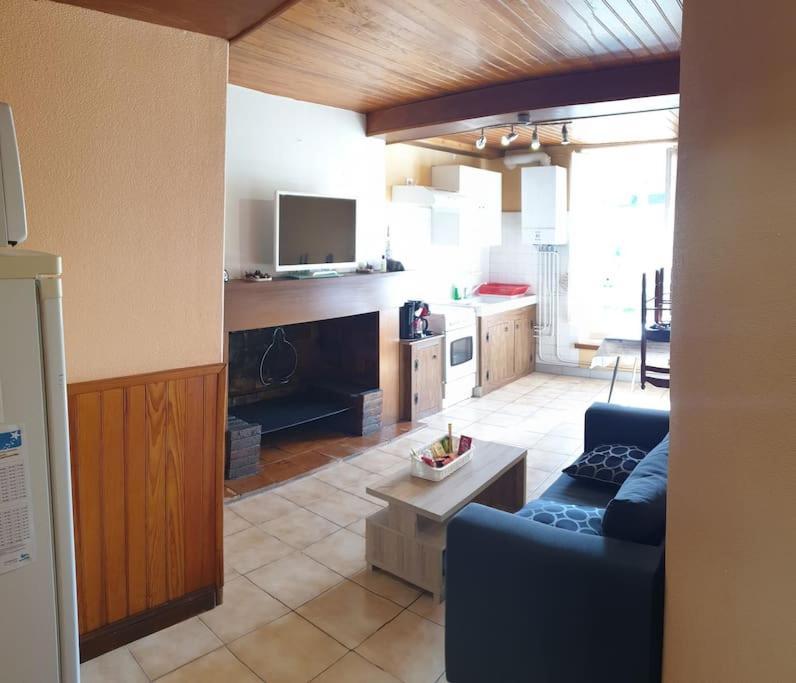 Appartement Plein Sud Au Rdc Avec Terrasse Et Parking Bagneres-de-Bigorre Luaran gambar